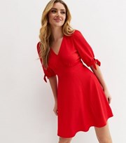 New Look Red Crinkle Jersey V Neck Tie Sleeve Mini Dress